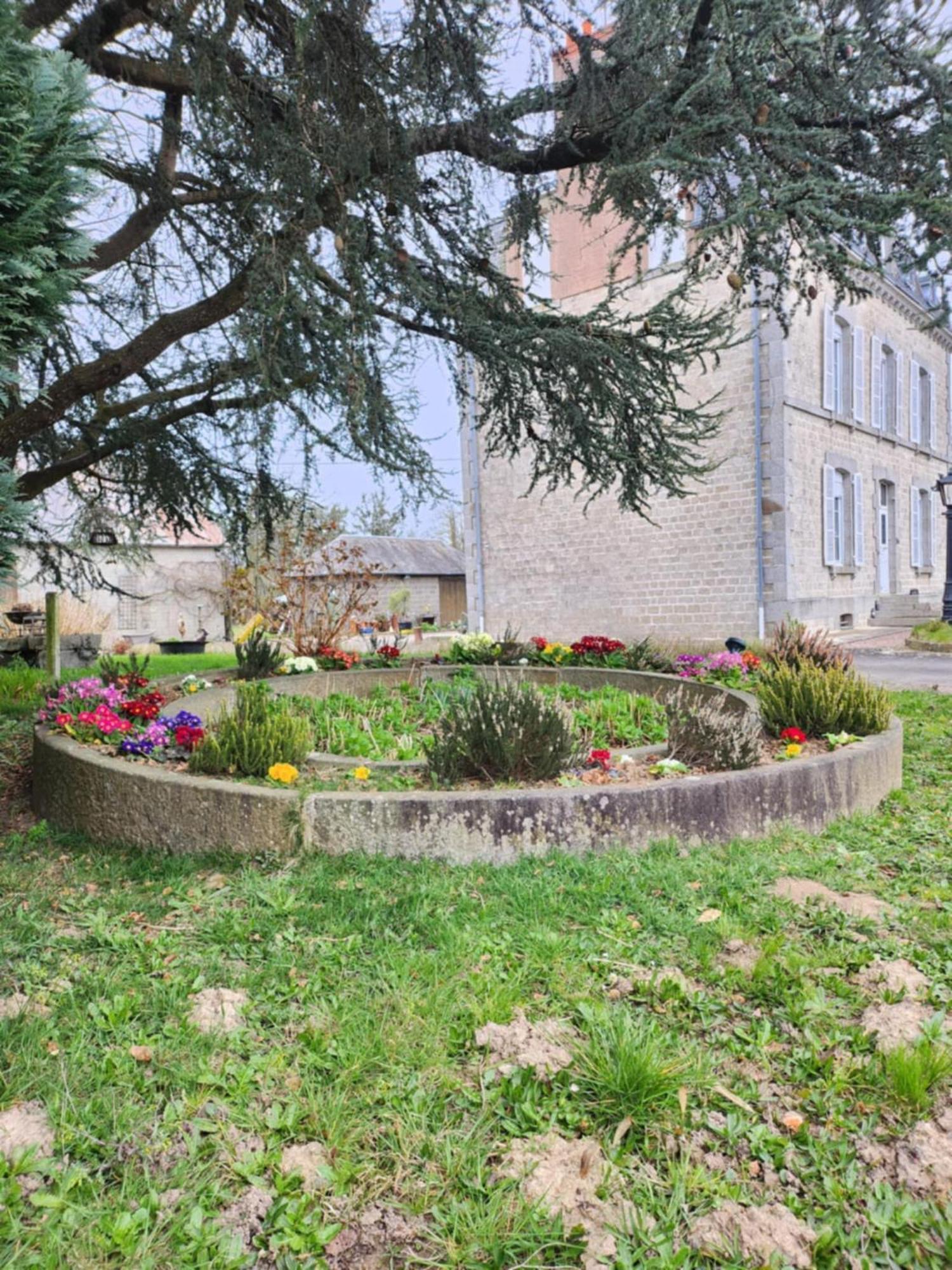 La Datiniere Parigny  Buitenkant foto