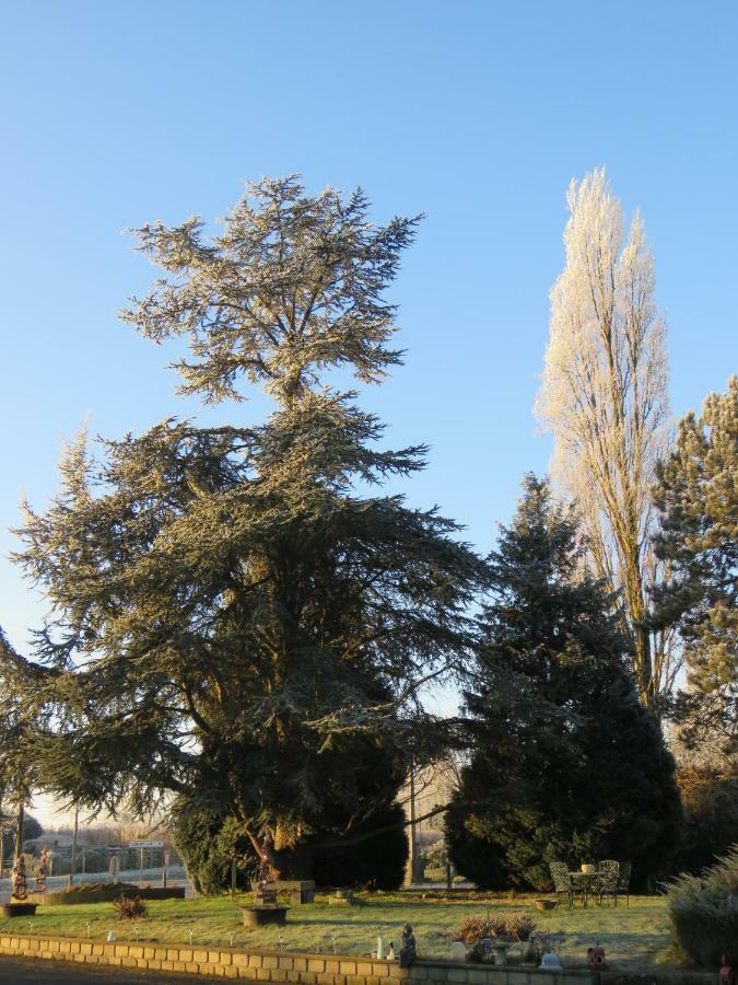 La Datiniere Parigny  Buitenkant foto