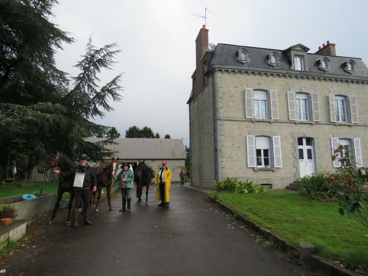 La Datiniere Parigny  Buitenkant foto